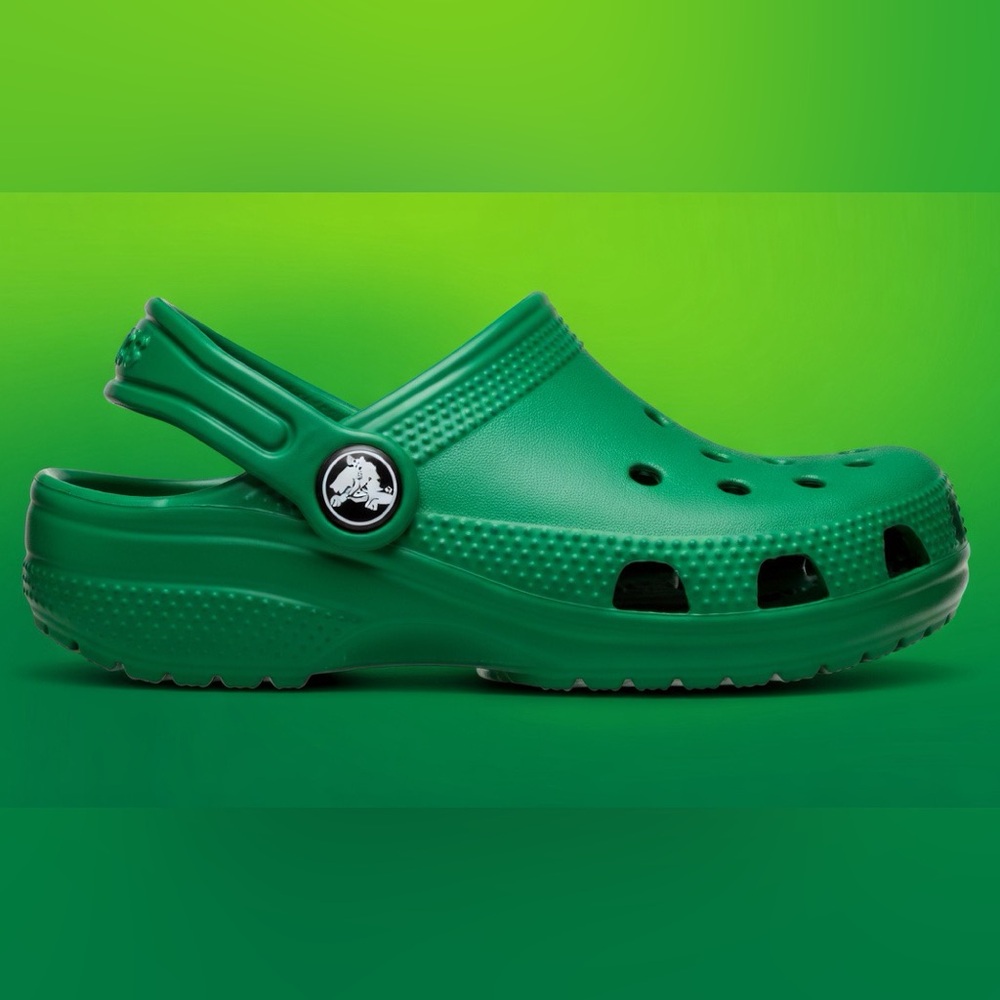 CROCS Classic Clog in Green